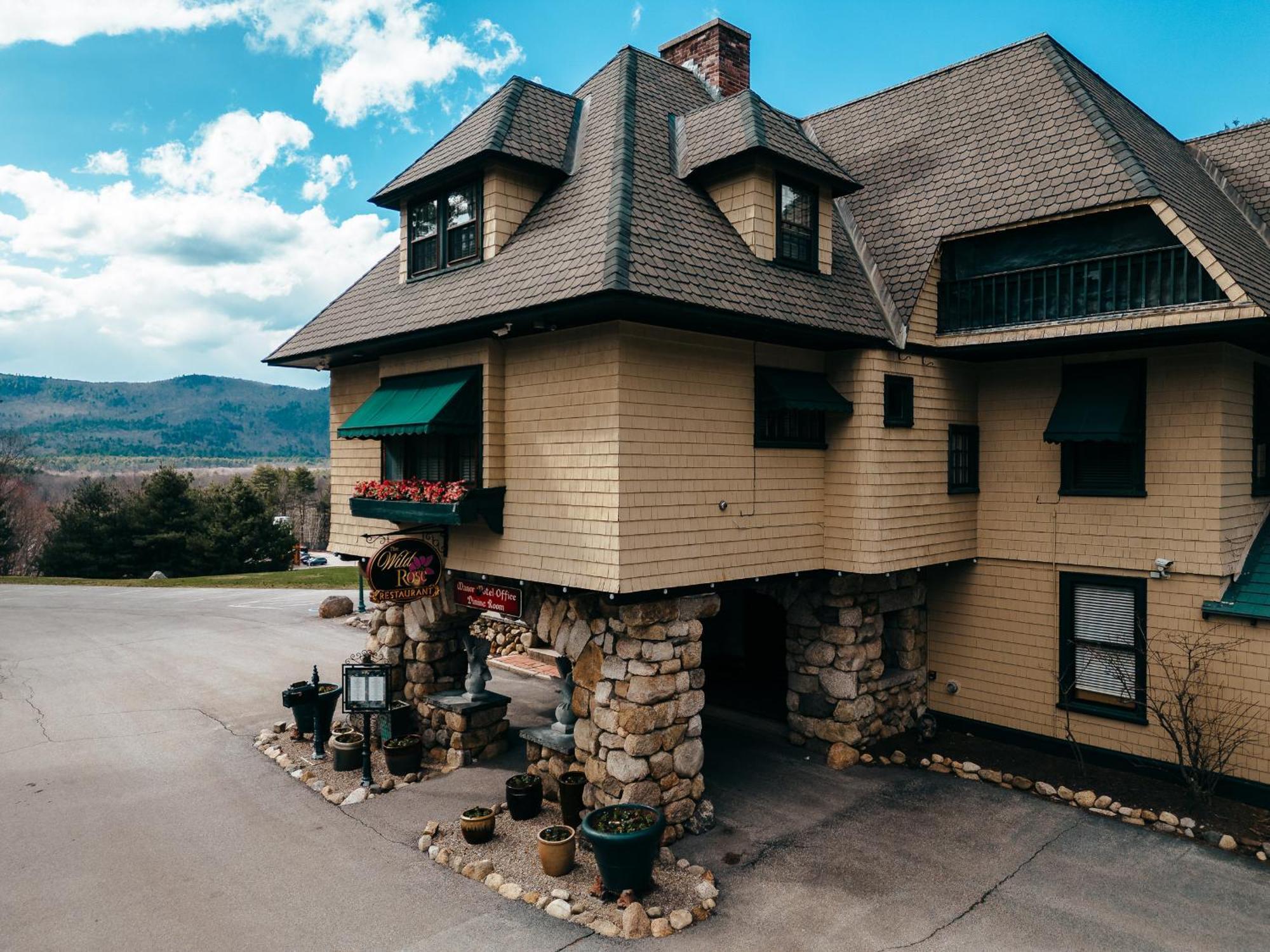 Stonehurst Manor Including Breakfast And Dinner 노스콘웨이 외부 사진